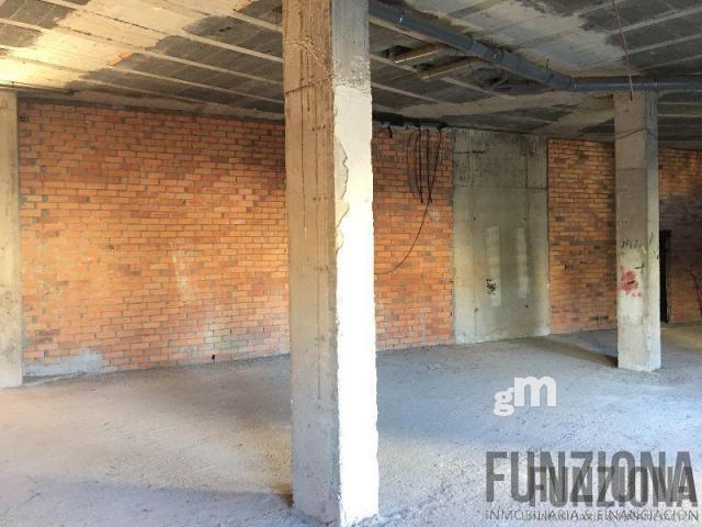 Venta de local comercial en Pontevedra