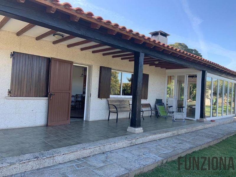 Chalet en venta en Barrantes, Ribadumia