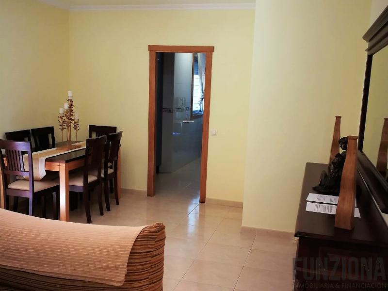 For sale of flat in Poio