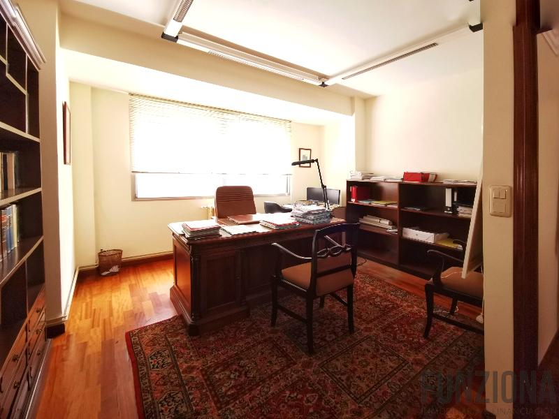 For rent of office in Pontevedra