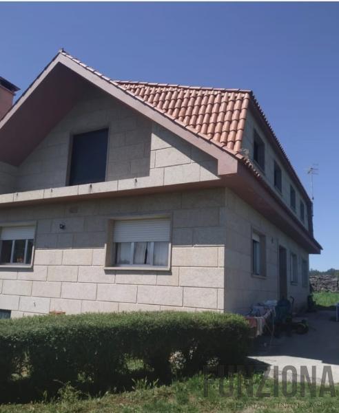 Casa en venta en Tenorio, Cotobade