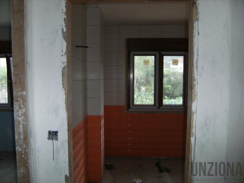 For sale of house in Ponte Caldelas