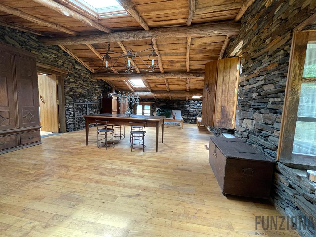 For sale of house in Quiroga