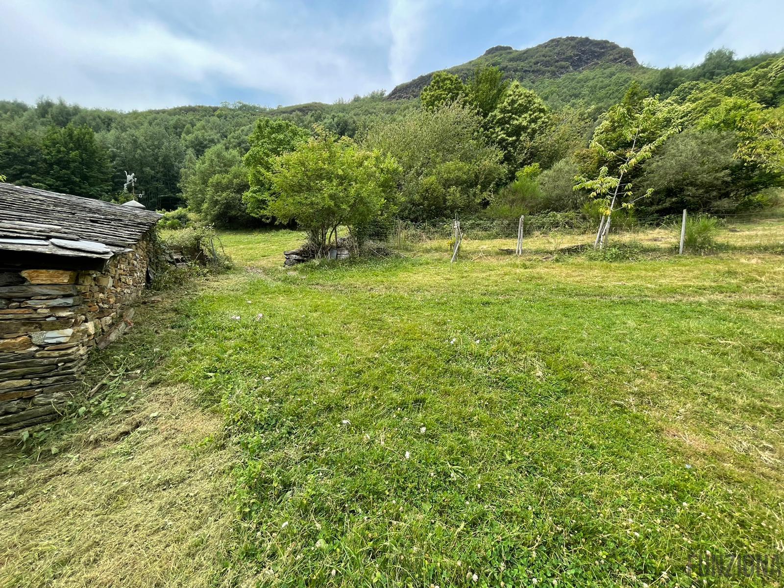 For sale of house in Quiroga