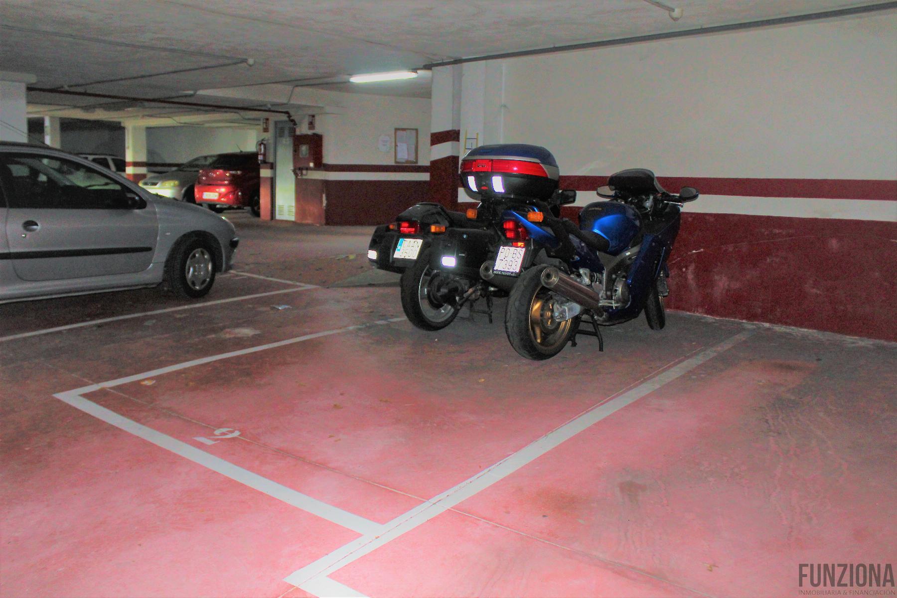 For rent of commercial in Pontevedra