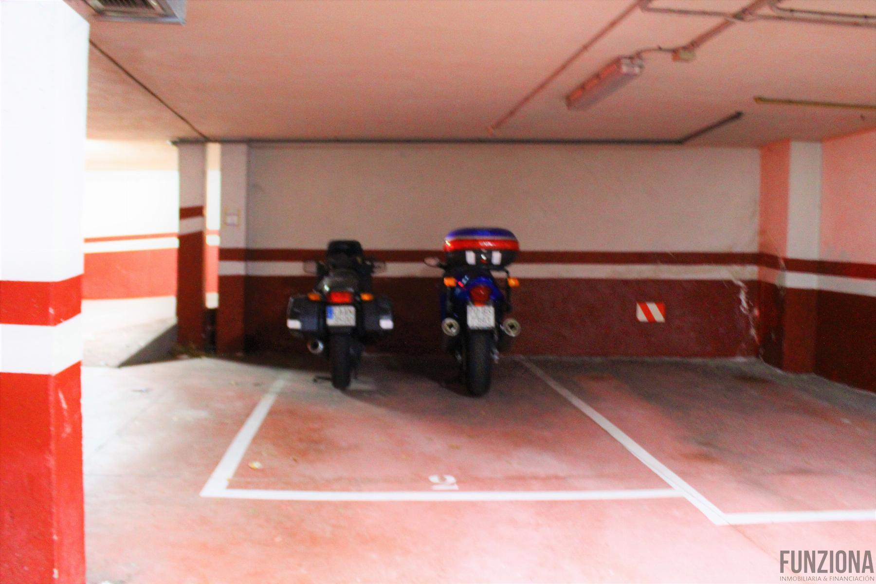 For rent of commercial in Pontevedra