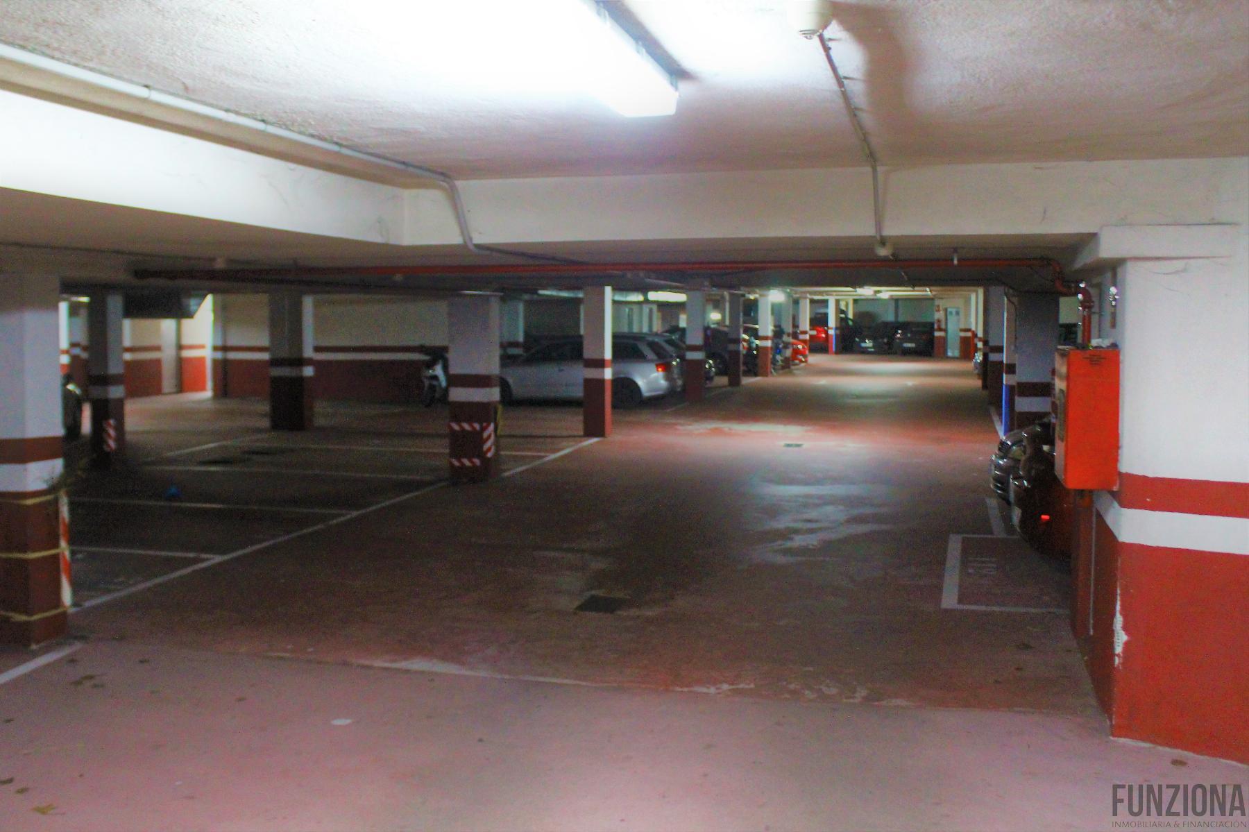 For rent of commercial in Pontevedra