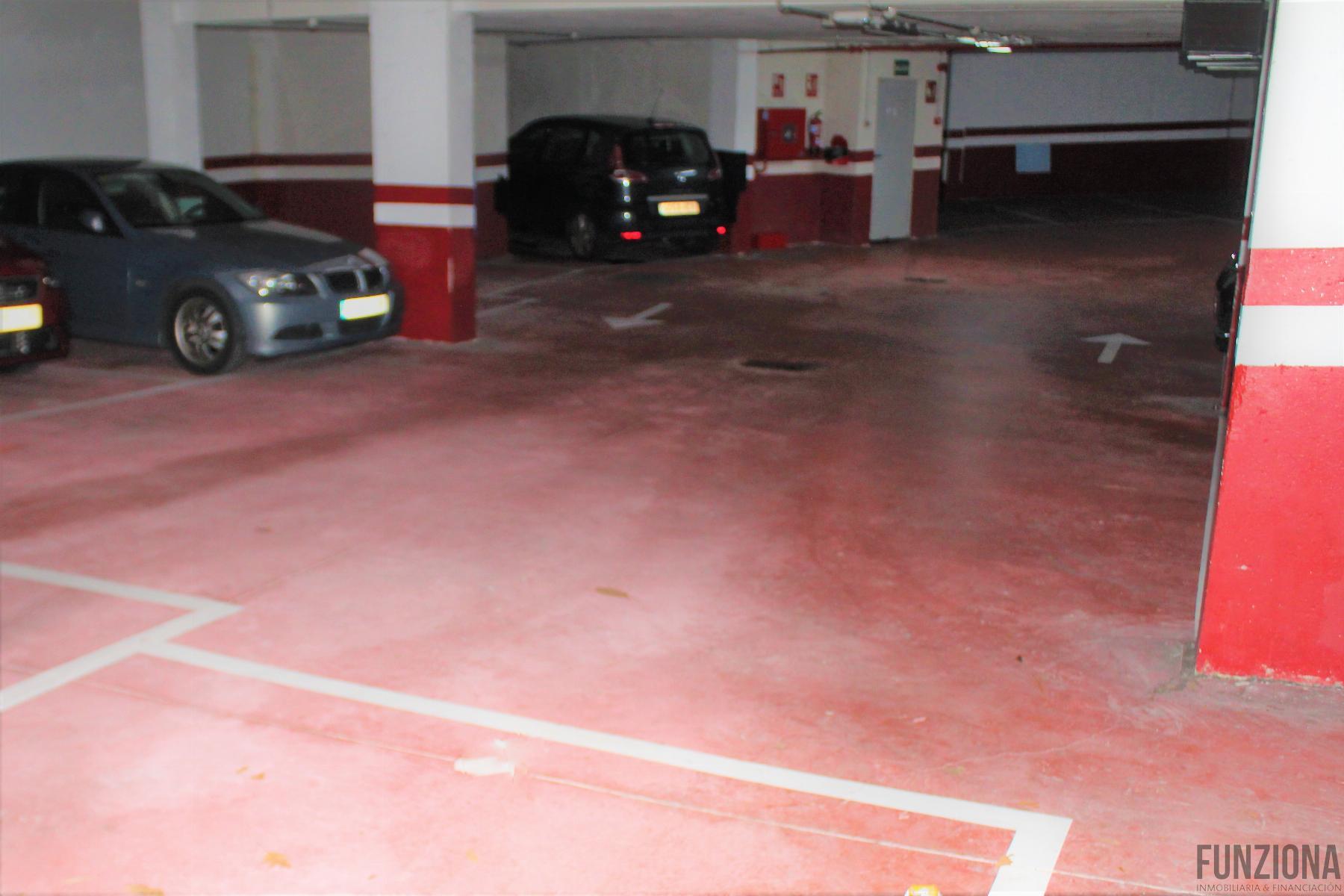 For rent of commercial in Pontevedra
