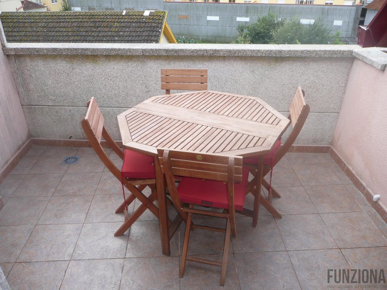 For sale of penthouse in Pontevedra