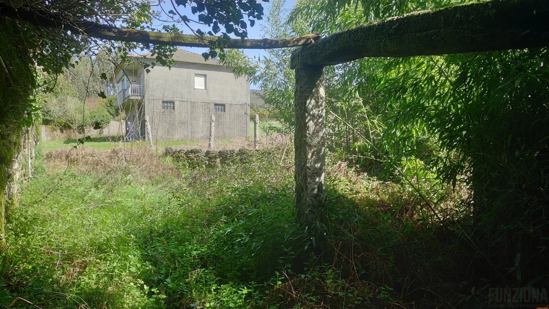 For sale of house in Campo Lameiro