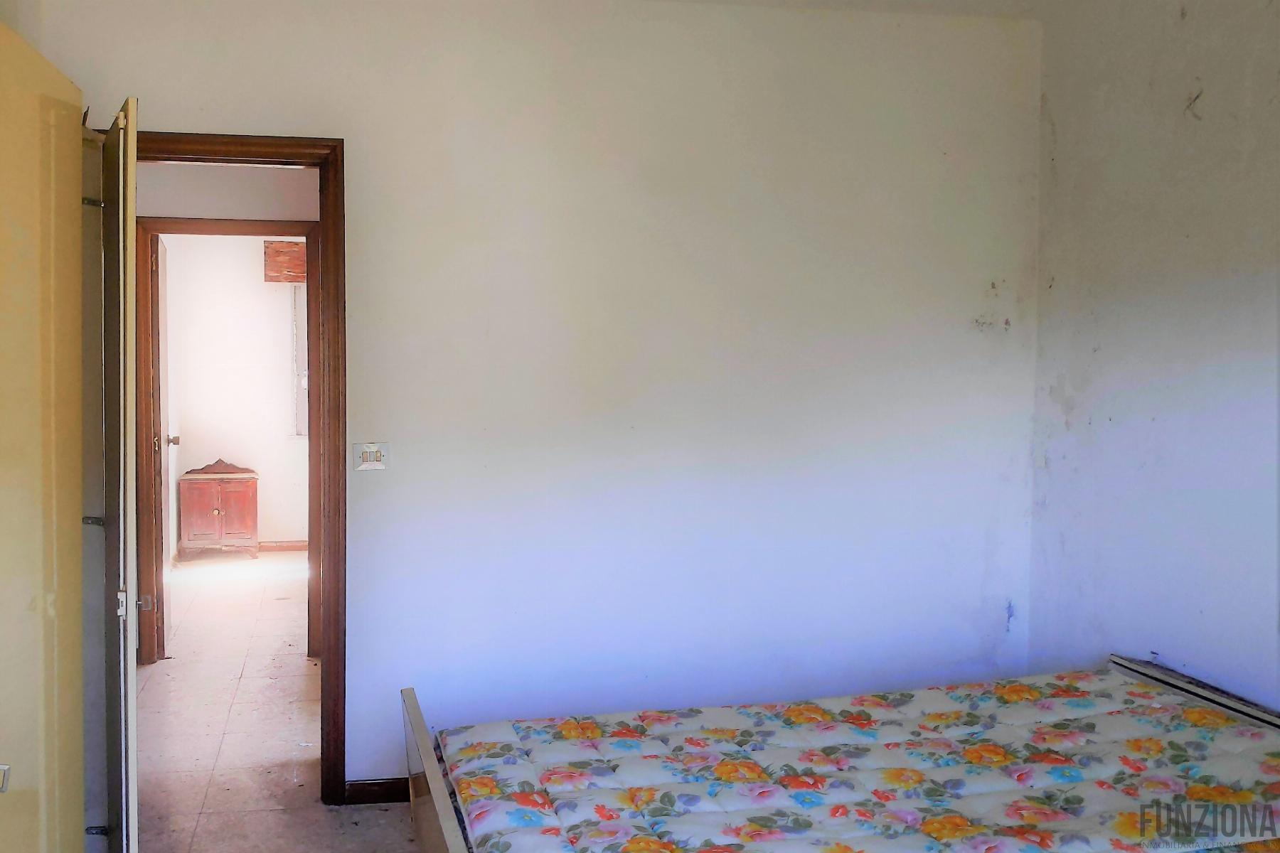 For sale of house in Campo Lameiro