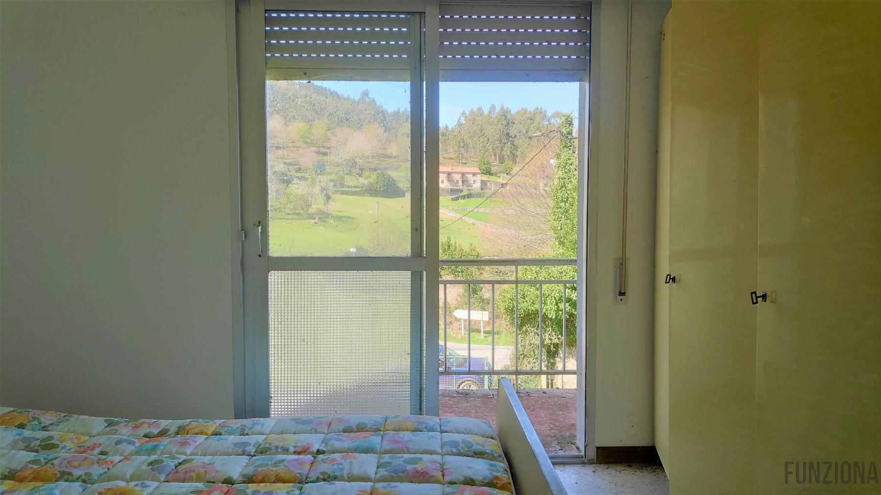For sale of house in Campo Lameiro