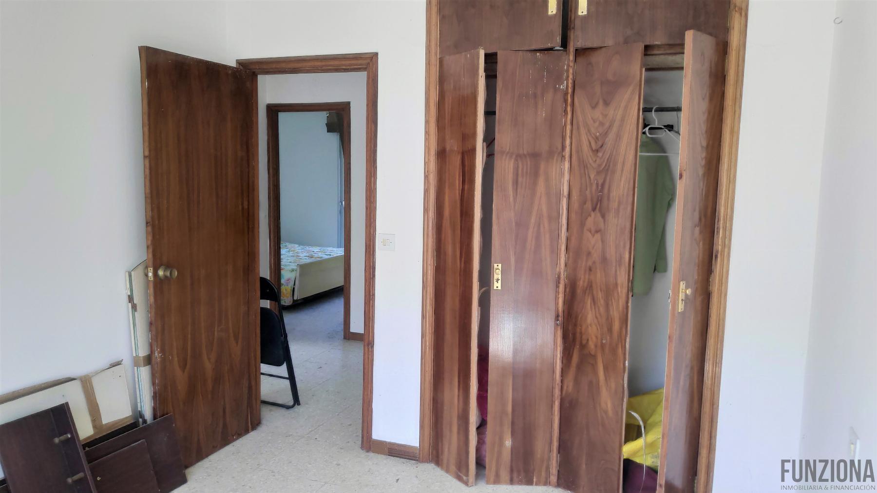 For sale of house in Campo Lameiro