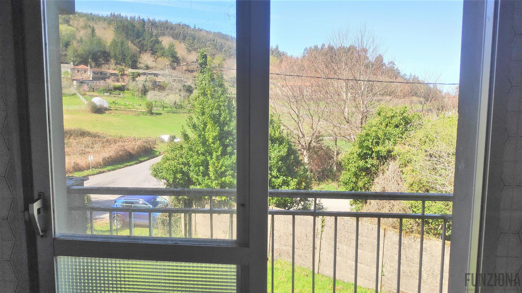 For sale of house in Campo Lameiro