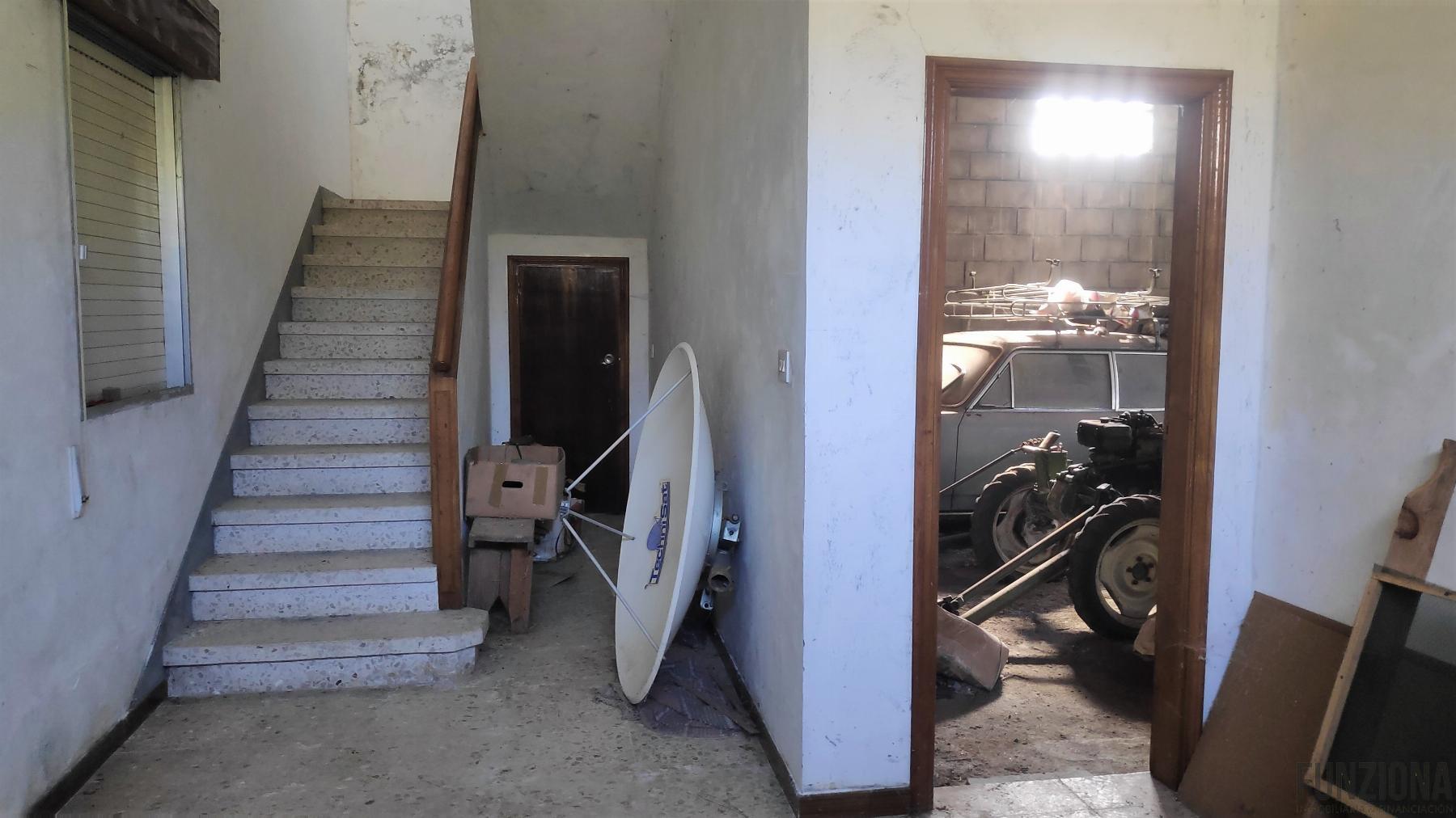 For sale of house in Campo Lameiro