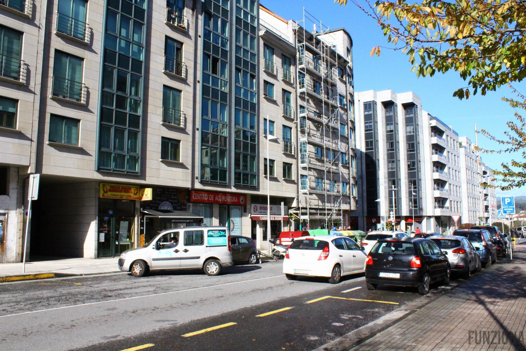 For sale of garage in Pontevedra