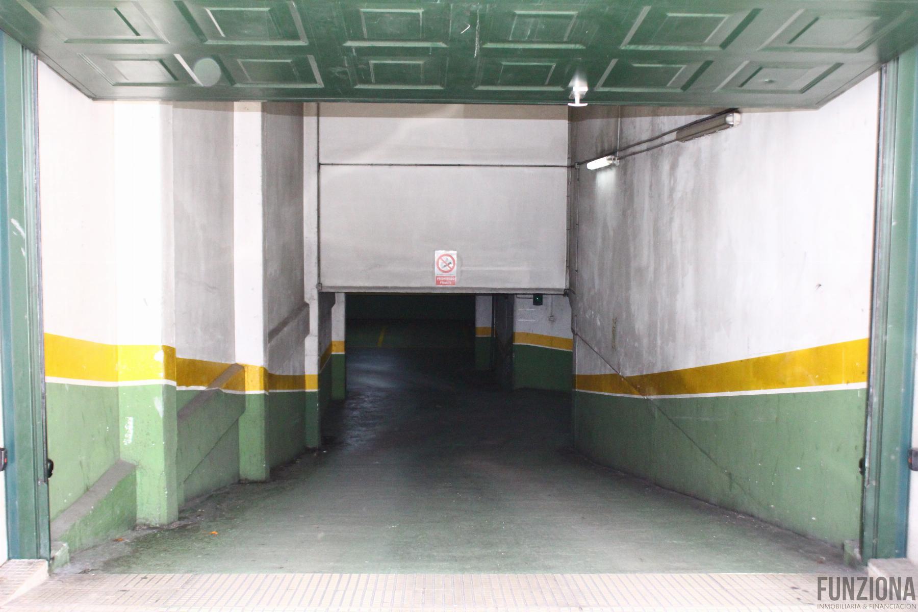 For sale of garage in Pontevedra