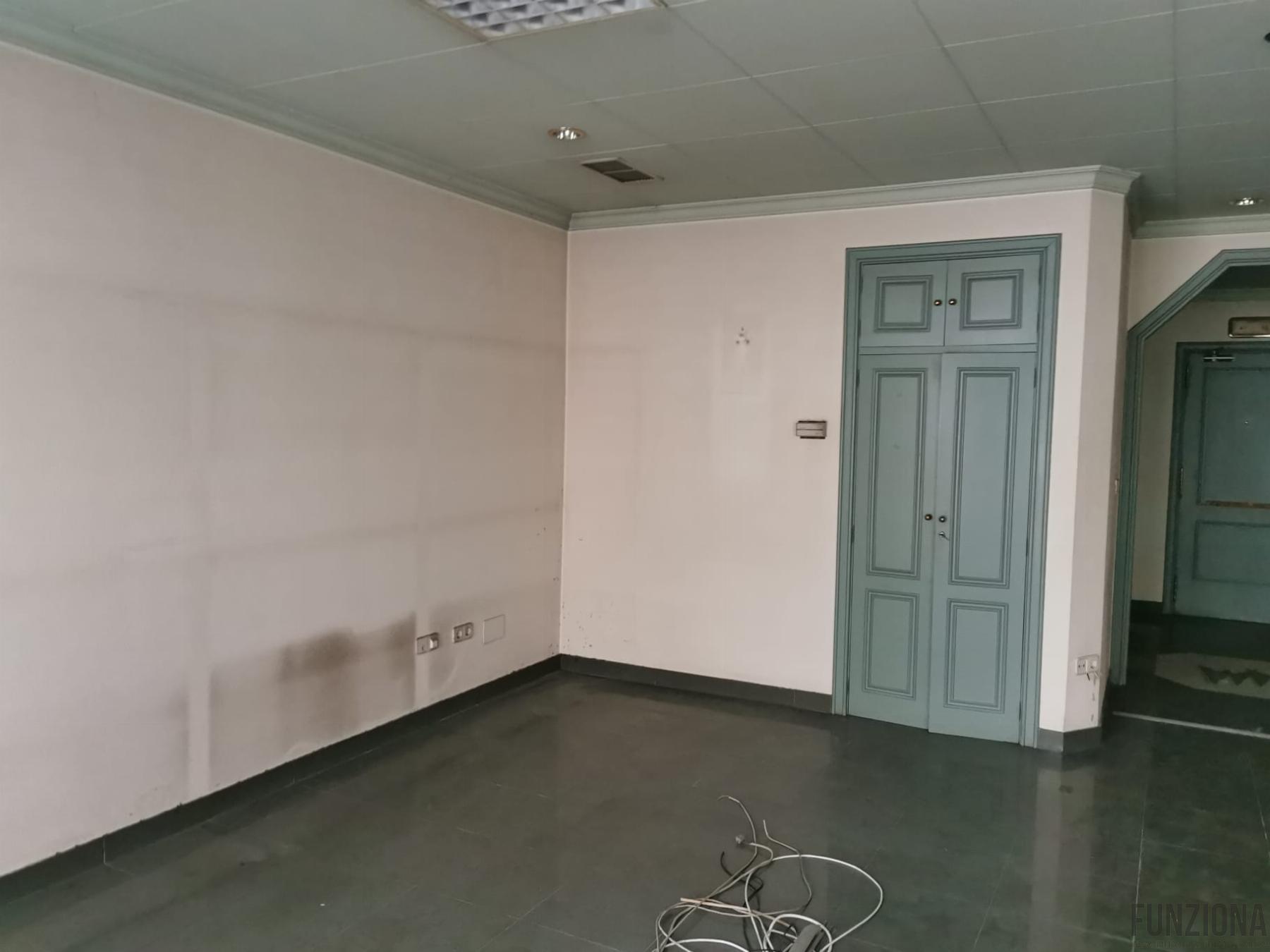 For rent of office in Pontevedra