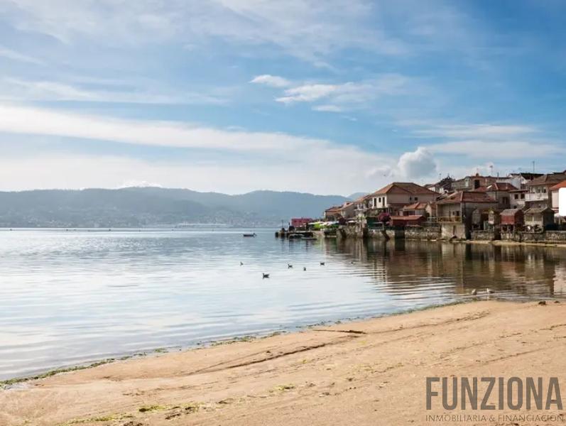For sale of chalet in Pontevedra