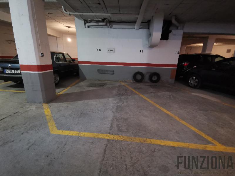 For rent of garage in Pontevedra