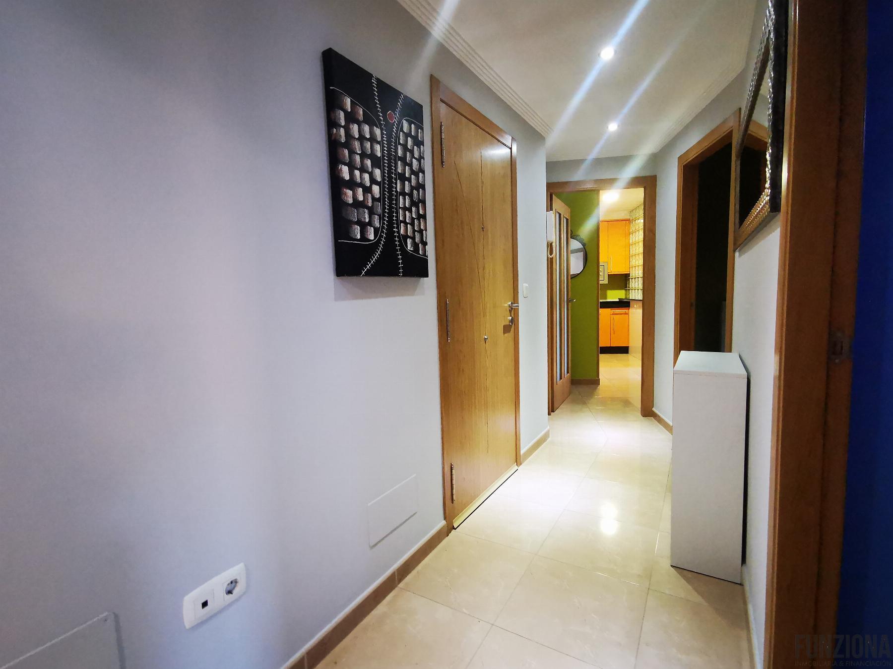 For sale of flat in Poio