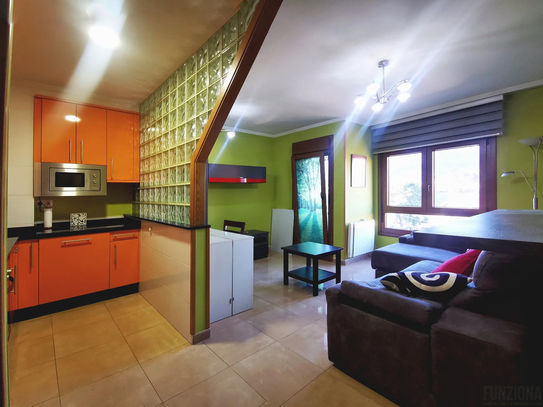 For sale of flat in Poio