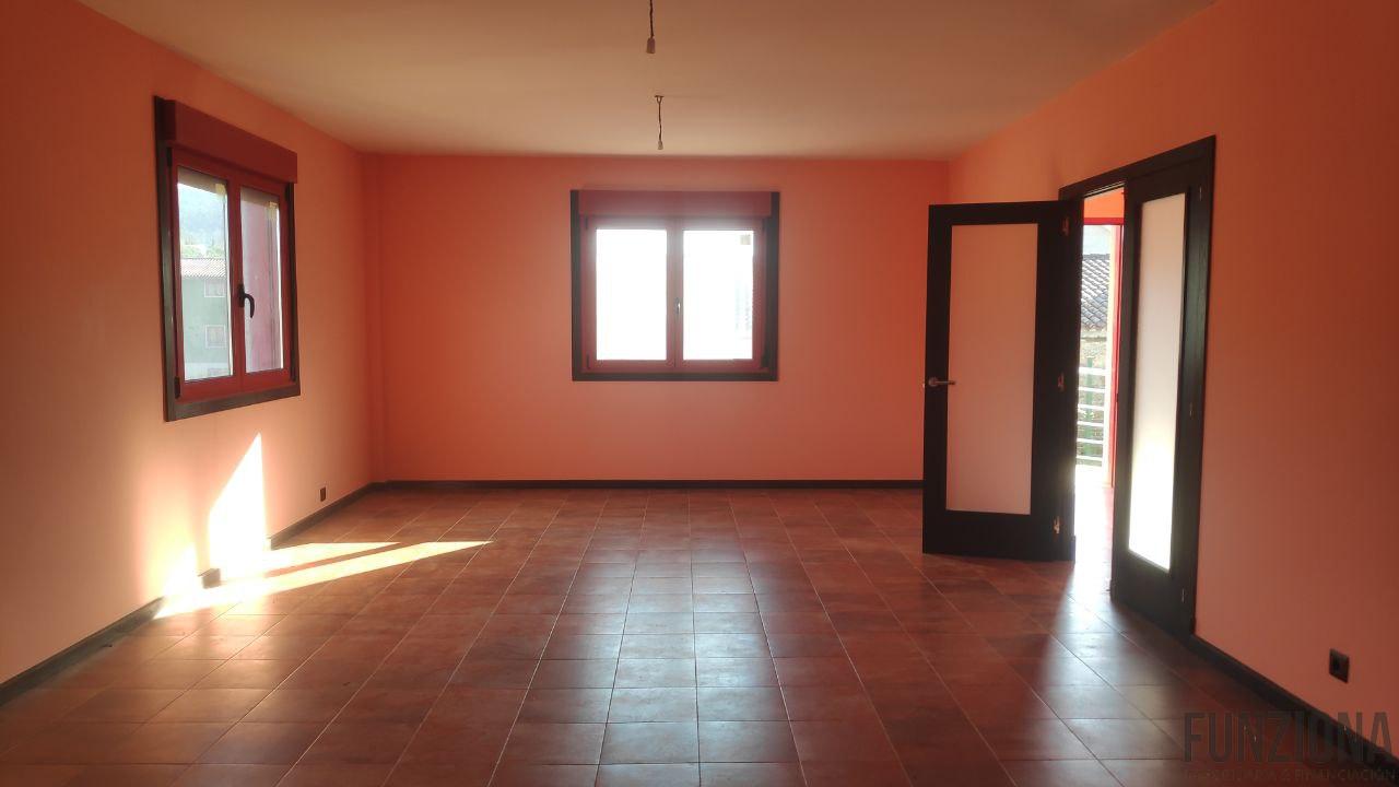 For sale of chalet in Barro