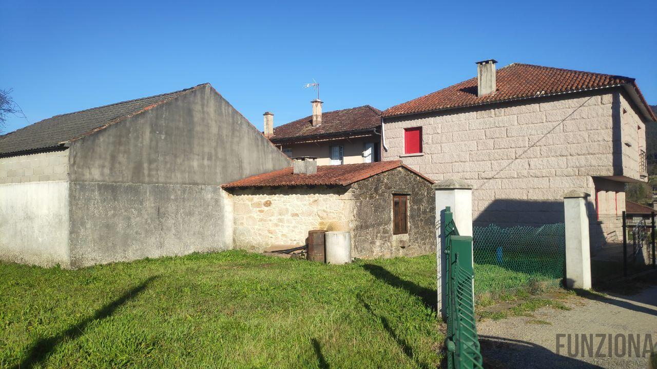 For sale of chalet in Barro
