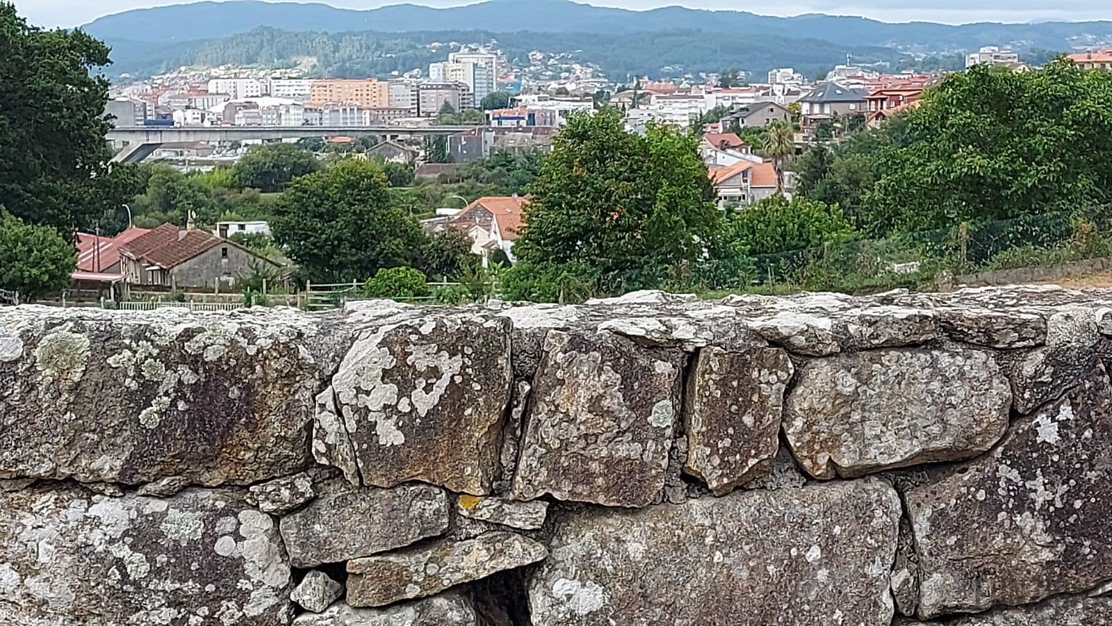 For sale of land in Pontevedra