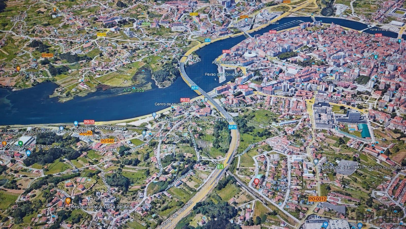 For sale of land in Pontevedra