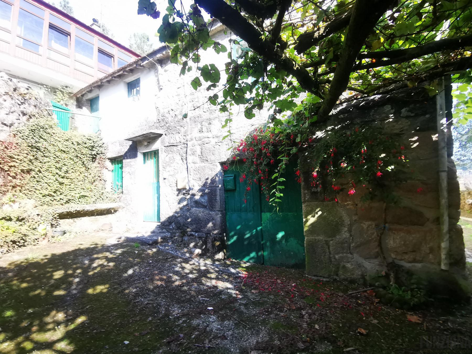 Venta de casa en Cerdedo