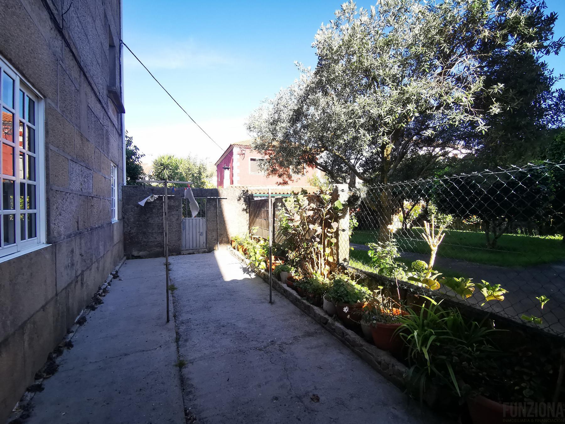 For sale of flat in Pontevedra