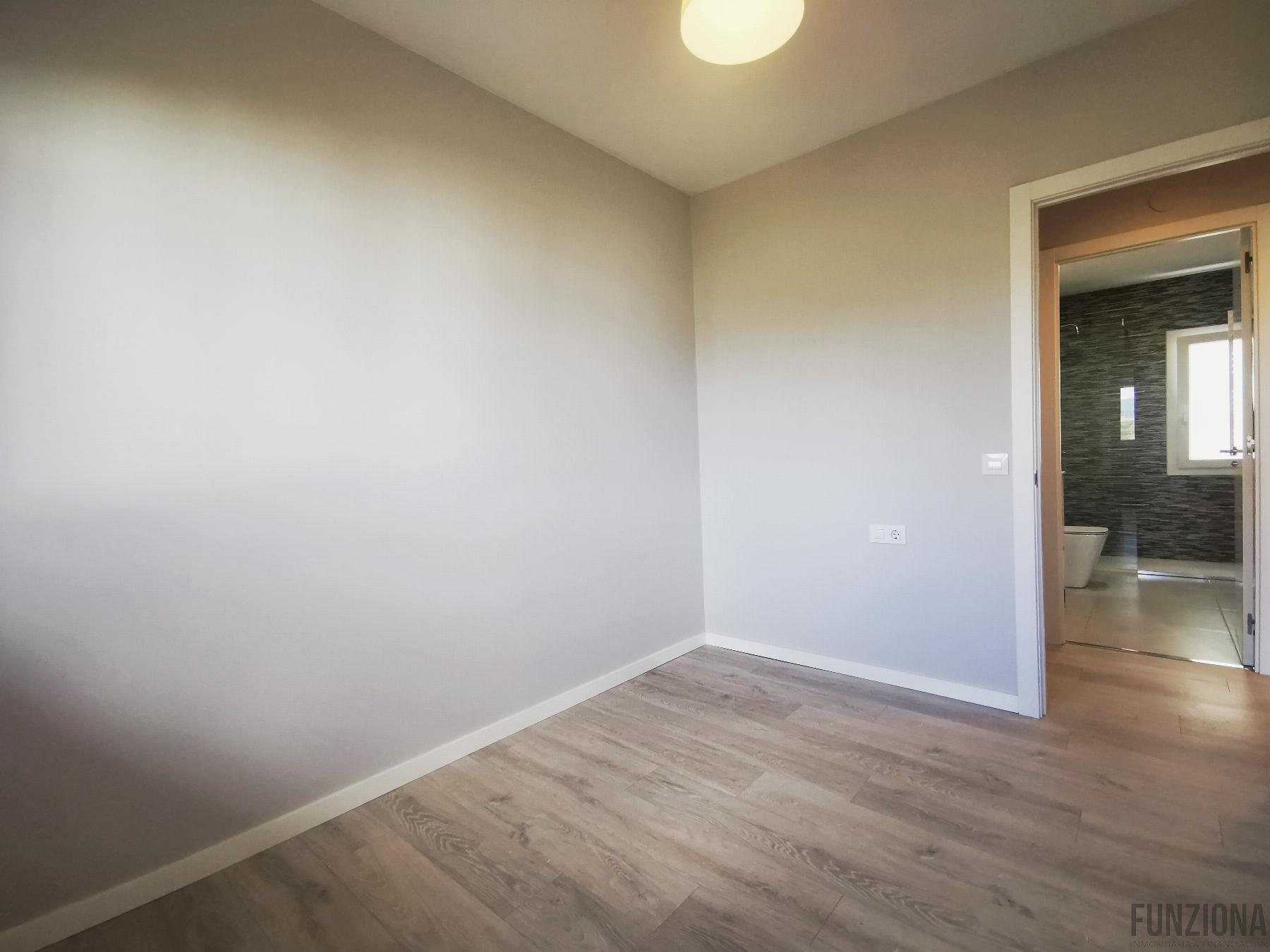 For sale of flat in Pontevedra