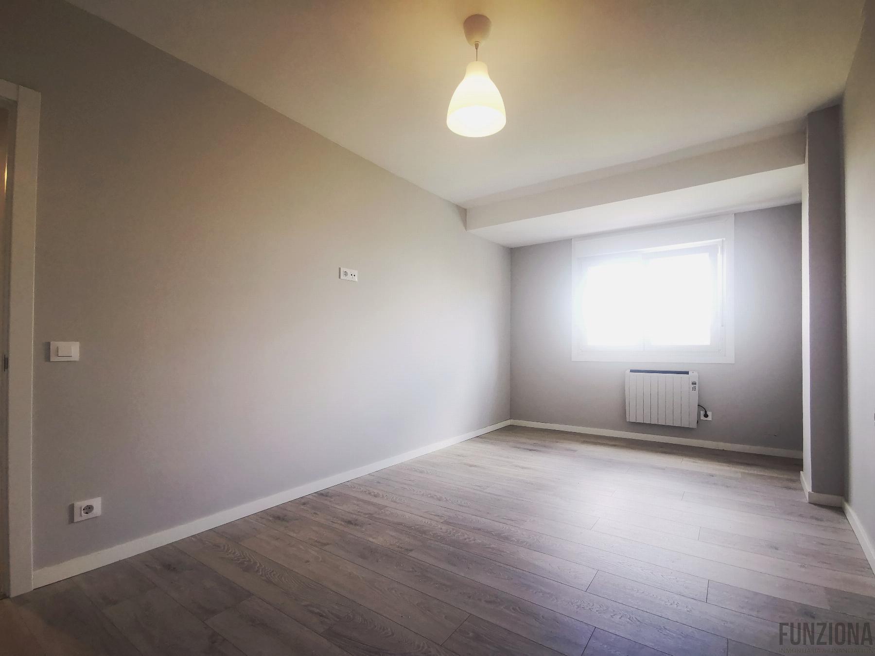 For sale of flat in Pontevedra