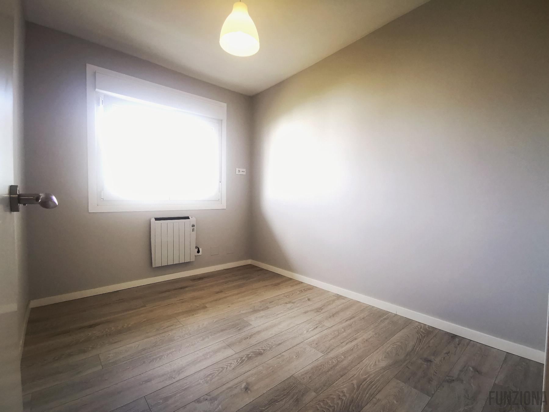For sale of flat in Pontevedra