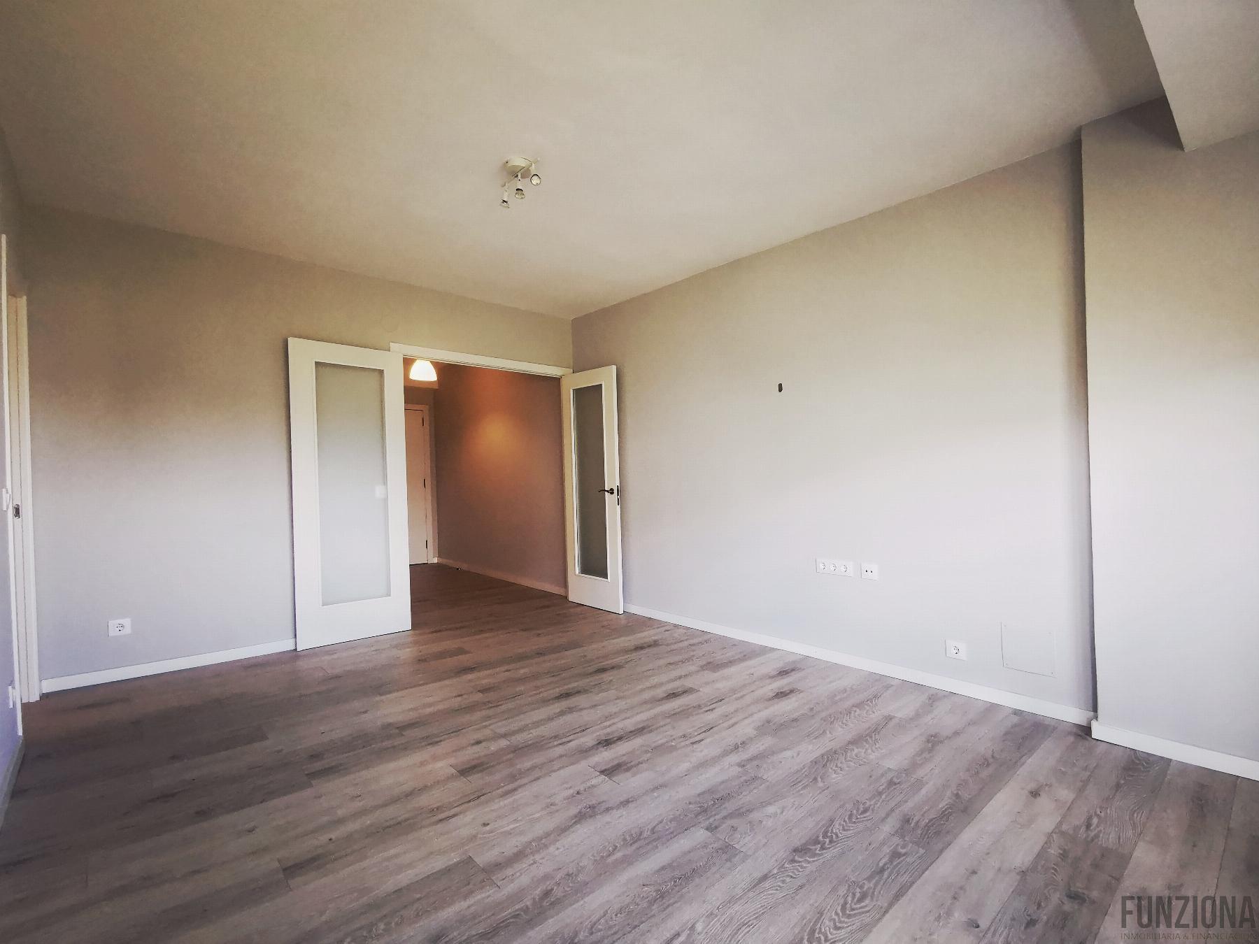 For sale of flat in Pontevedra