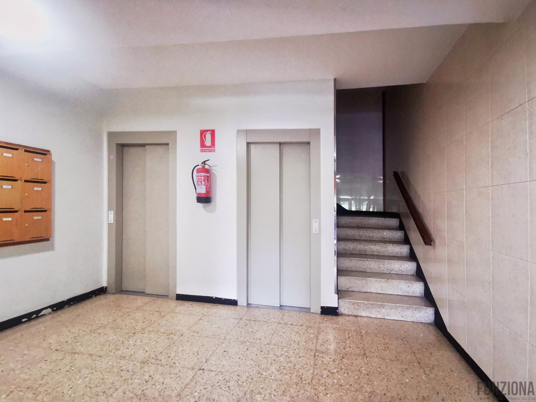 For sale of flat in Pontevedra