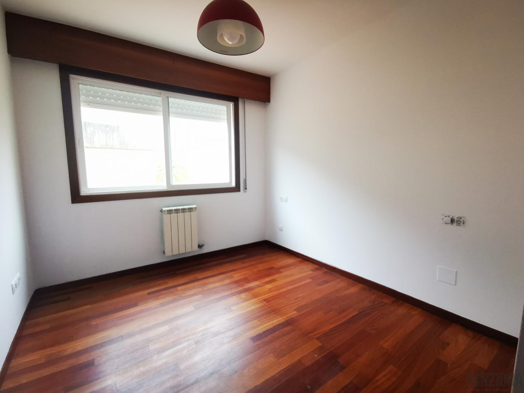 For sale of flat in Pontevedra
