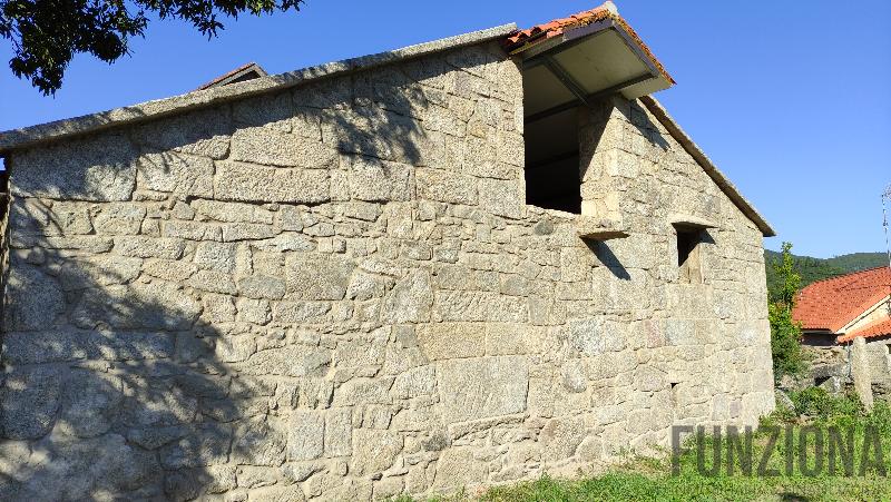 Venta de casa en Cotobade