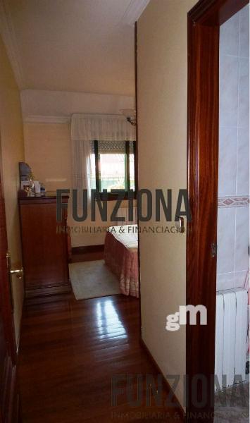 For sale of penthouse in Pontevedra