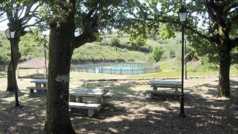 For sale of house in Ponte Caldelas