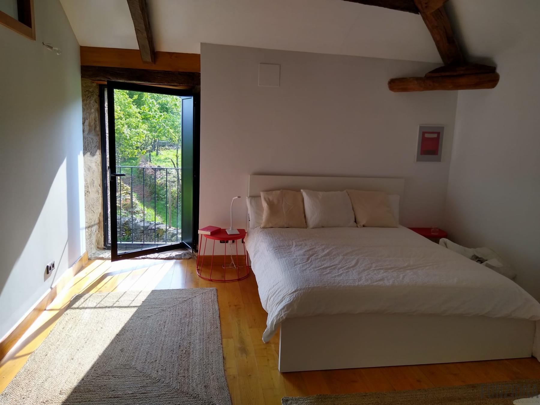For sale of house in Cerdedo