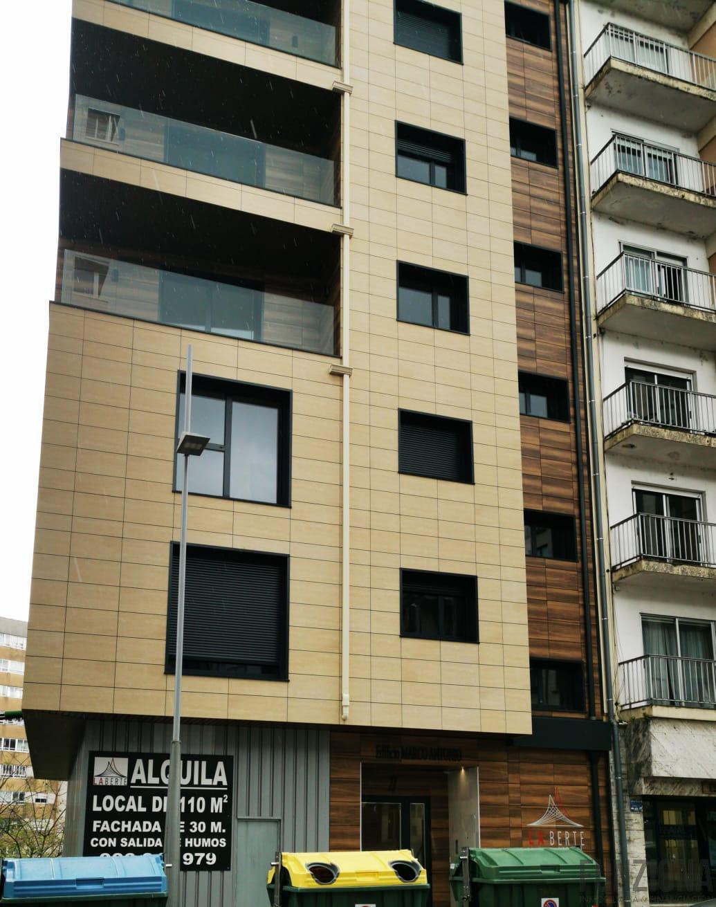 For rent of commercial in Pontevedra