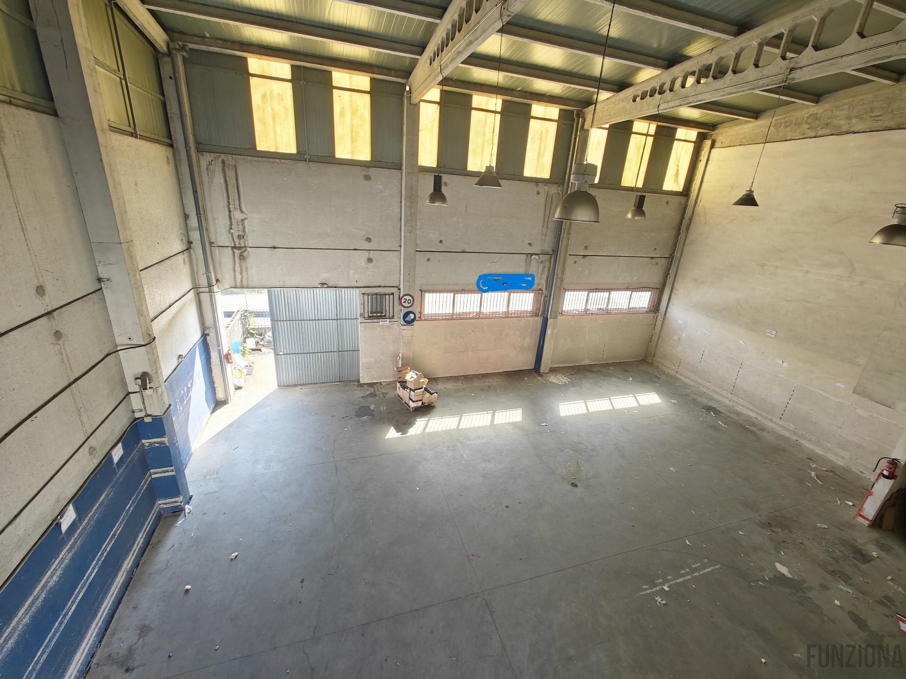 Alquiler de nave industrial en Poio
