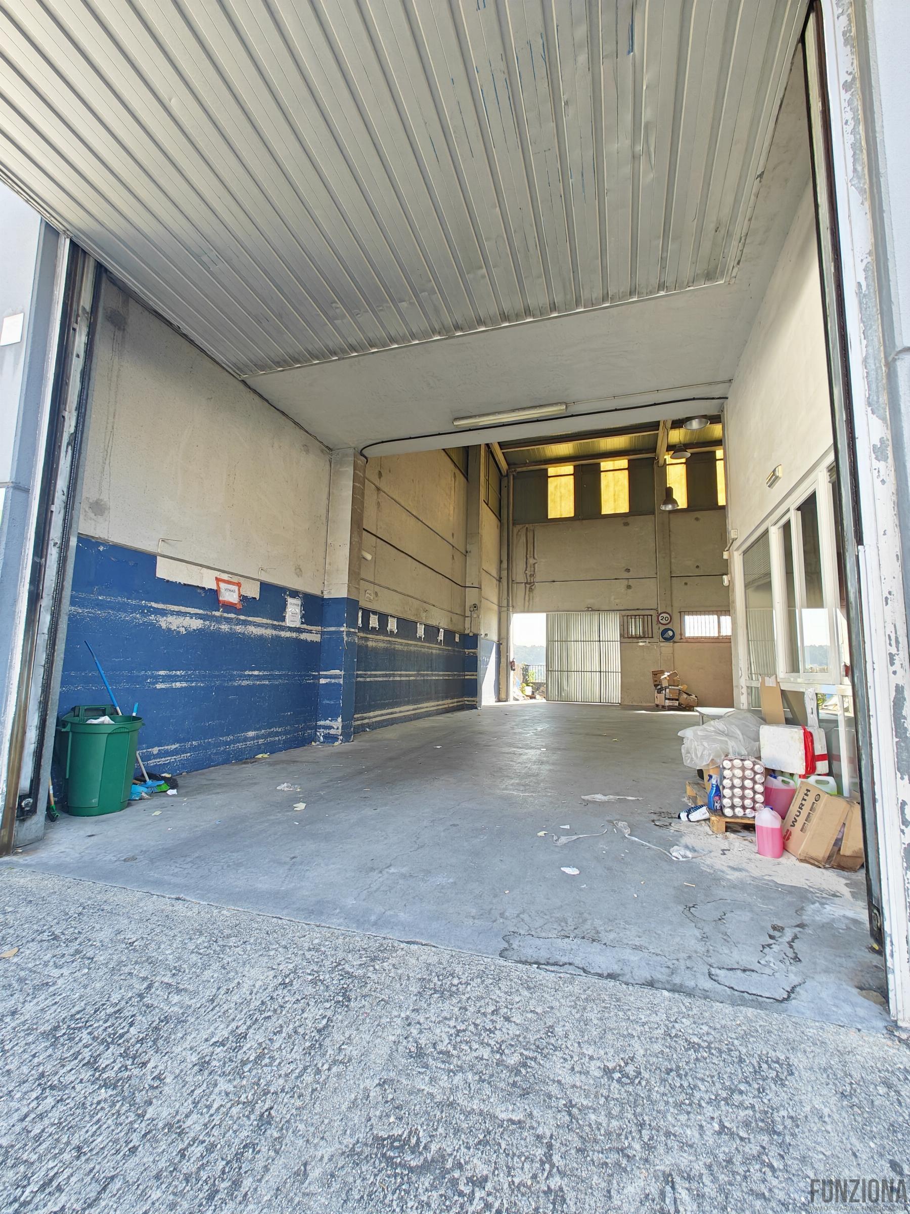 Alquiler de nave industrial en Poio
