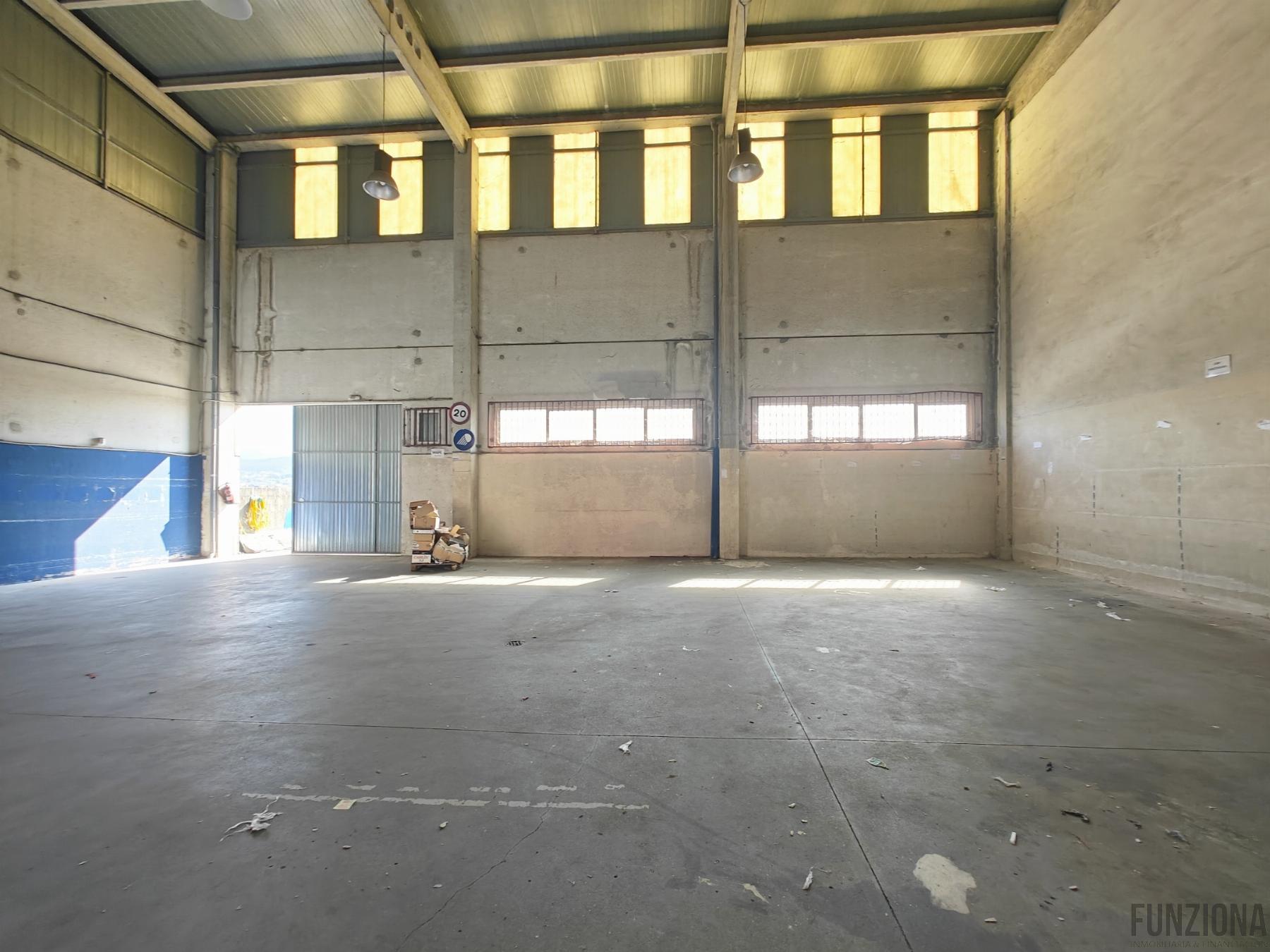 Alquiler de nave industrial en Poio