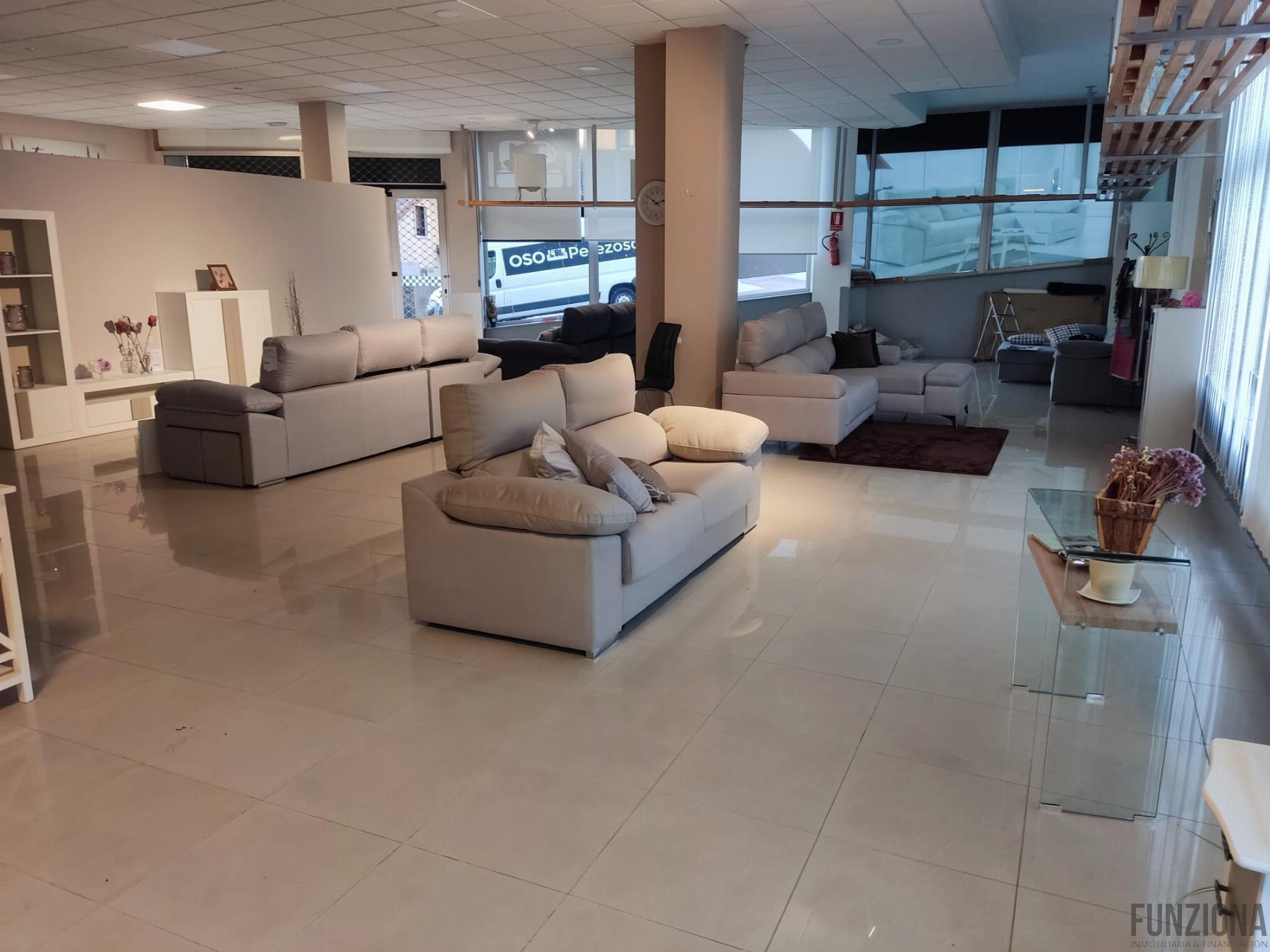 For sale of commercial in Pontevedra