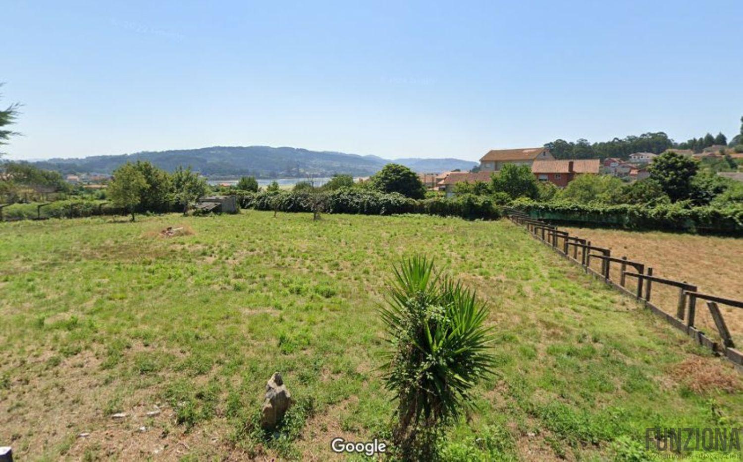 Venta de terreno en Pontevedra
