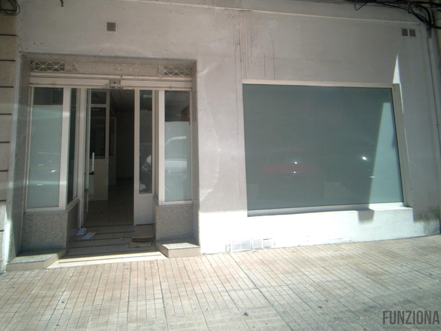 For rent of commercial in Pontevedra