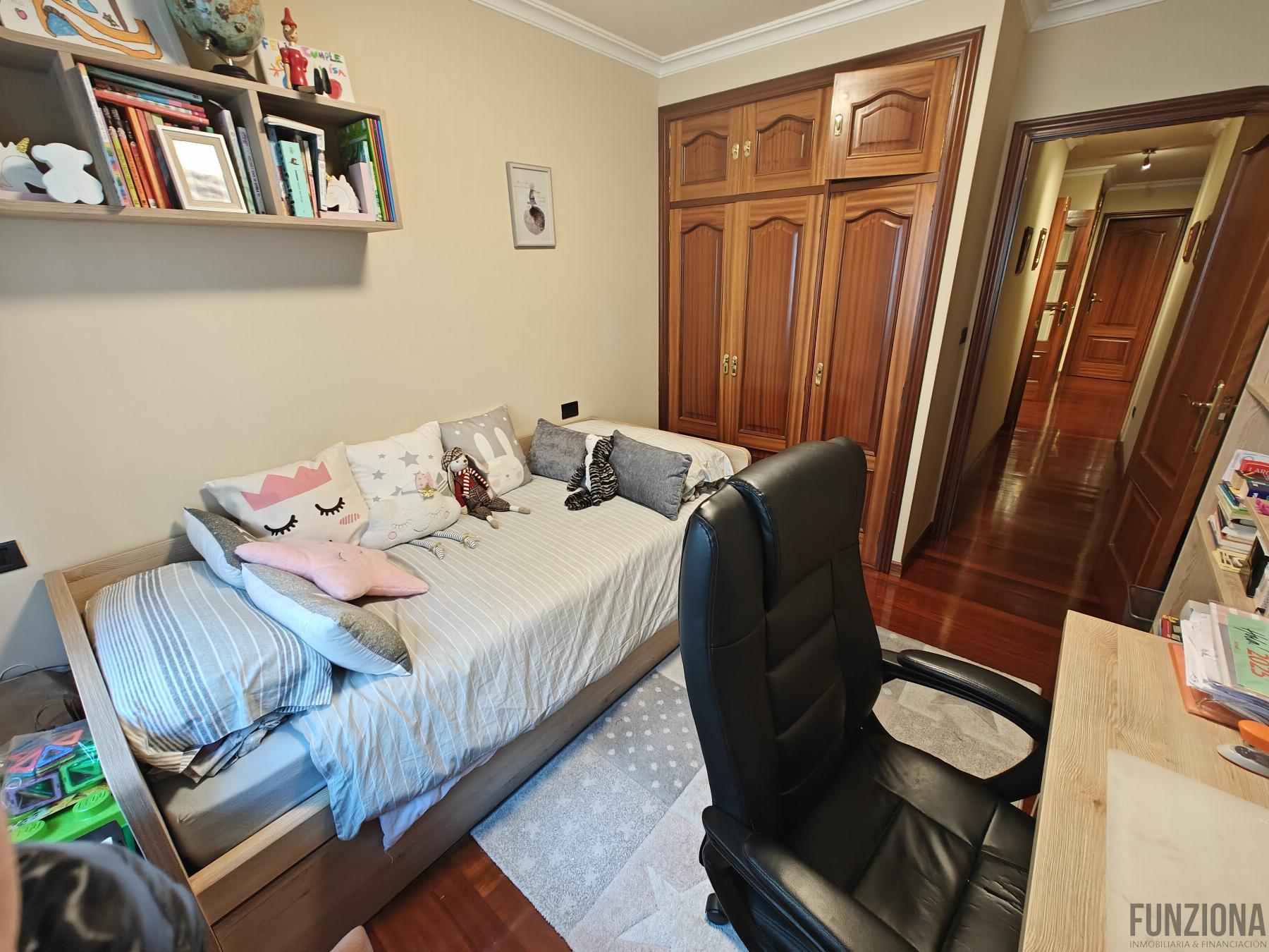 For sale of flat in Pontevedra